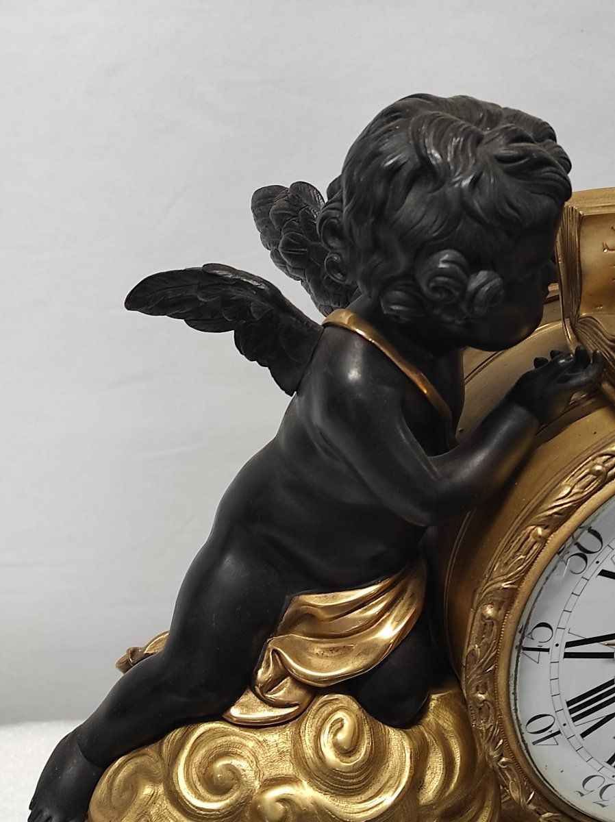 Une pendule aux Amours en bronze doré fin du XIXe siècle — 3