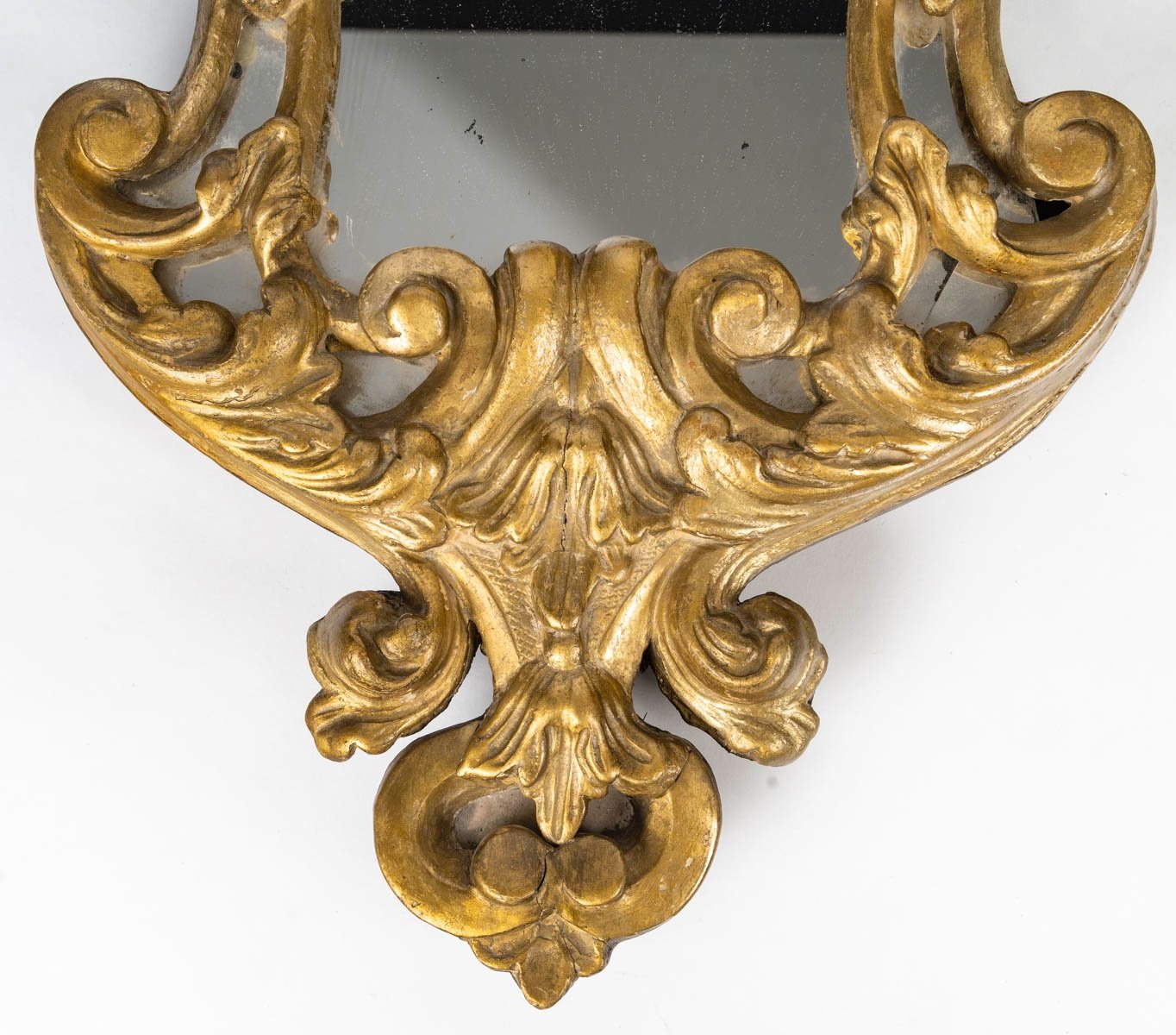 Une paire de miroirs en bois doré, XVIIIé siècle — 19