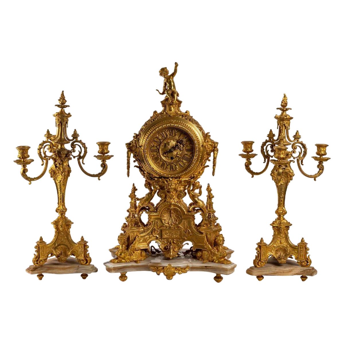 Une Garniture de Cheminée en bronze doré XIXe siècle — 2