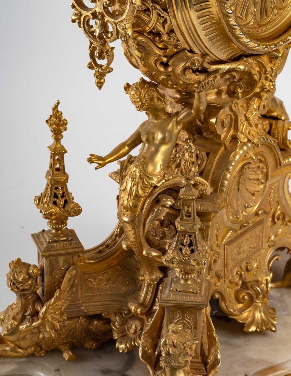 Une Garniture de Cheminée en bronze doré XIXe siècle — 8