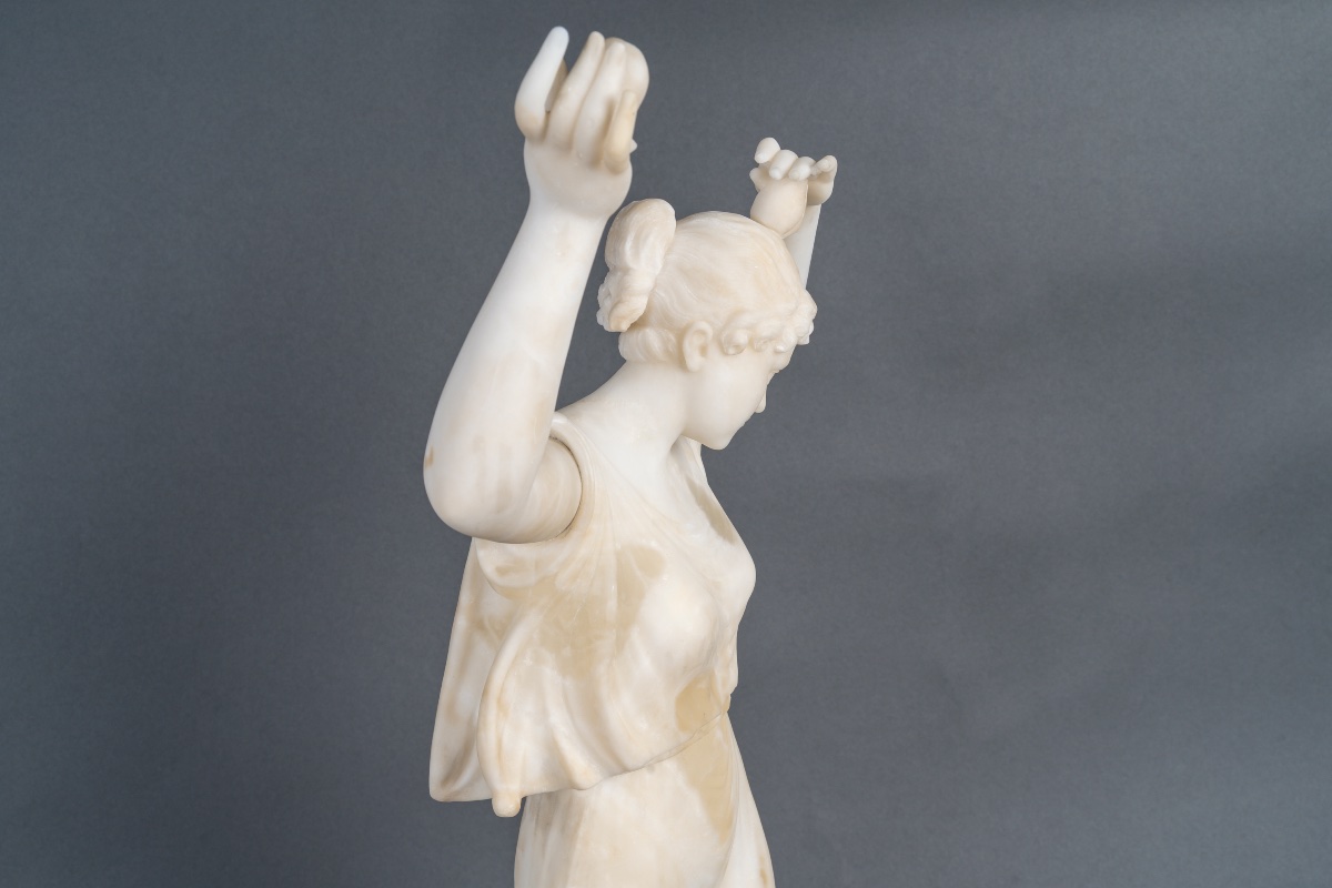 Sculpture en albâtre danseuse aux castagnette -fin du XIXe siècle — 8