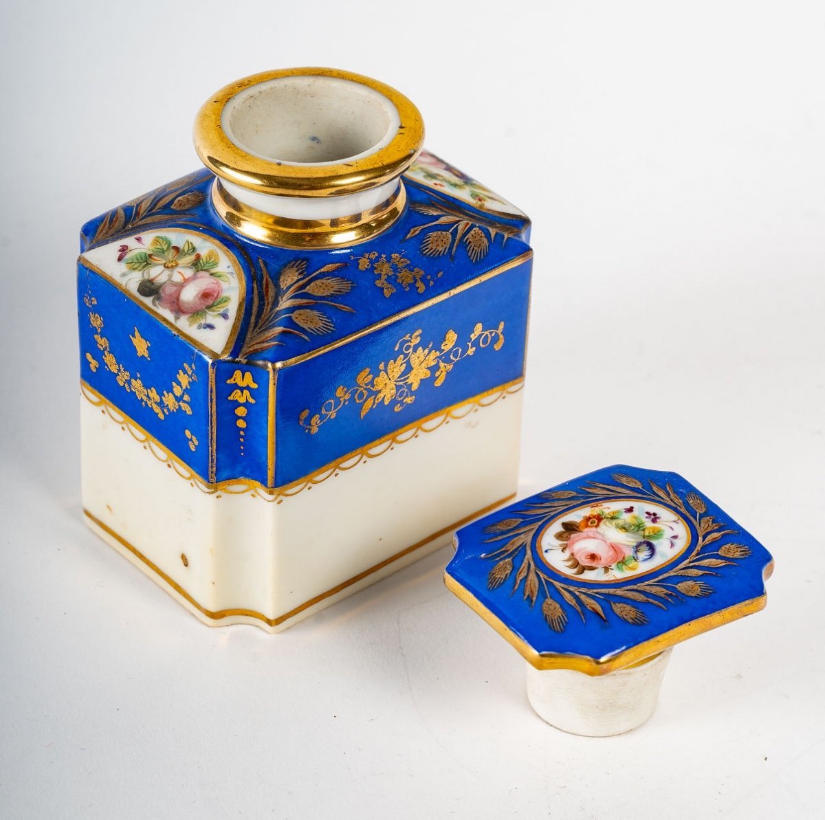 Coffret de Flacons de Parfums en ébène et marqueterie Boulle — 11