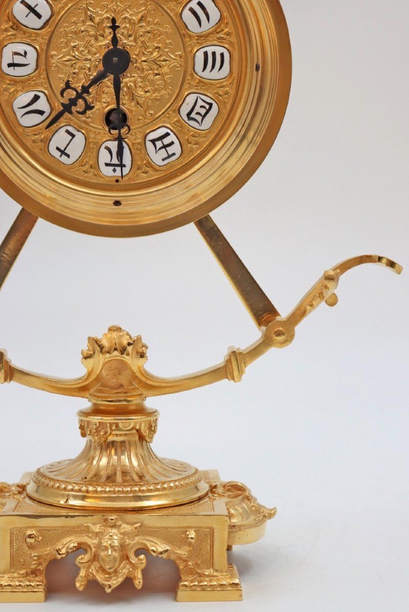 Pendule en bronze doré fin du XIXe siècle — 4