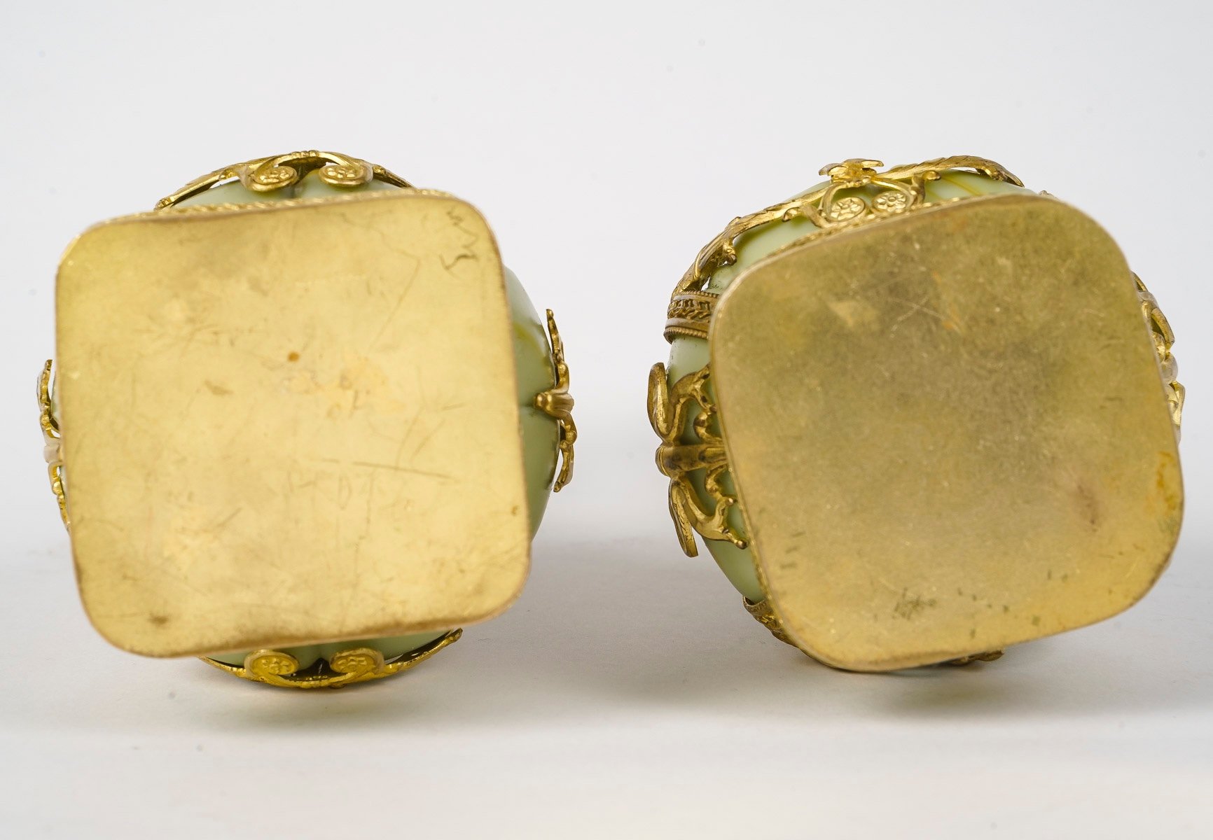 Une paire de petits vases en Pâte de verre fin XIXè siècle — 7
