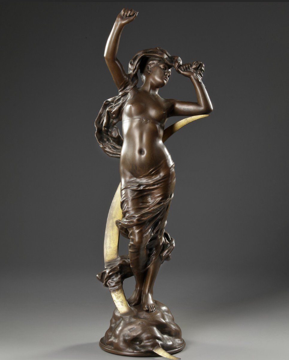 Garniture de Cheminée et Ses Deux candélabres en bronze, époque Napoléon III — 12