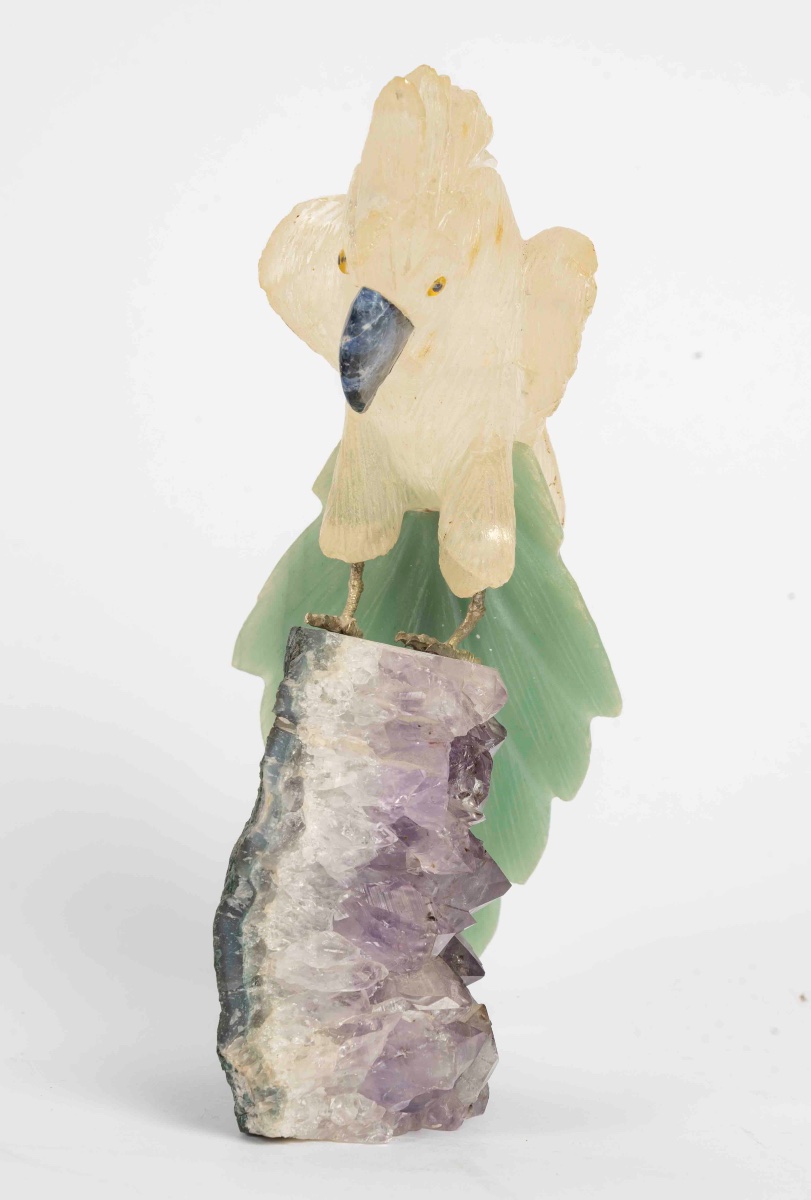 Une sculpture de perroquet en améthyste, XXe siècle — 10