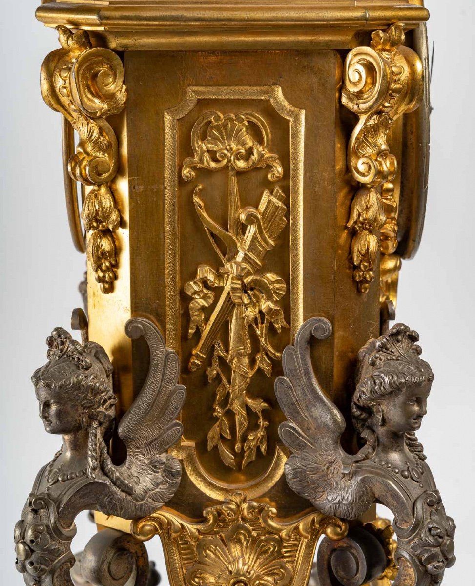 Pendule en bronze doré fin 19eme siècle — 4