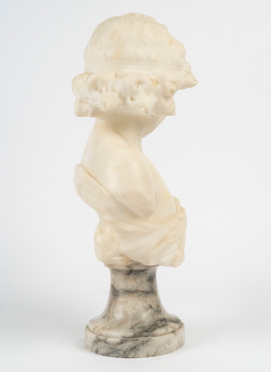 Buste en albâtre d’une jeune fille au papillon, Auguste Carli — 6