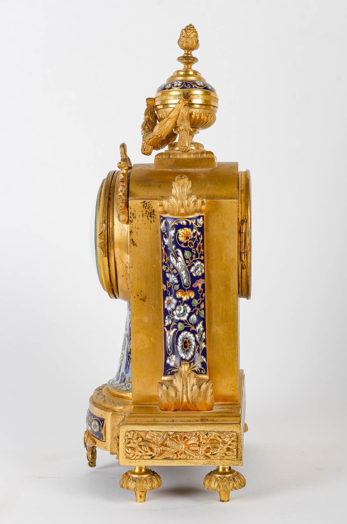 Une garniture en bronze doré et émail cloisonné fin du XIXe siècle — 7