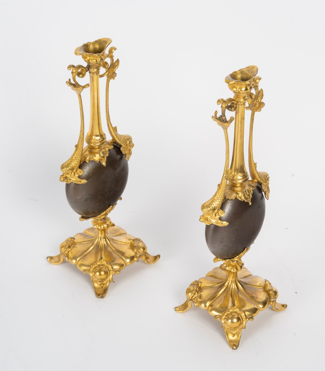 Paire de vases en bronze à double patine, modèle de Barbedienne, fin du XIXe siècle — 12