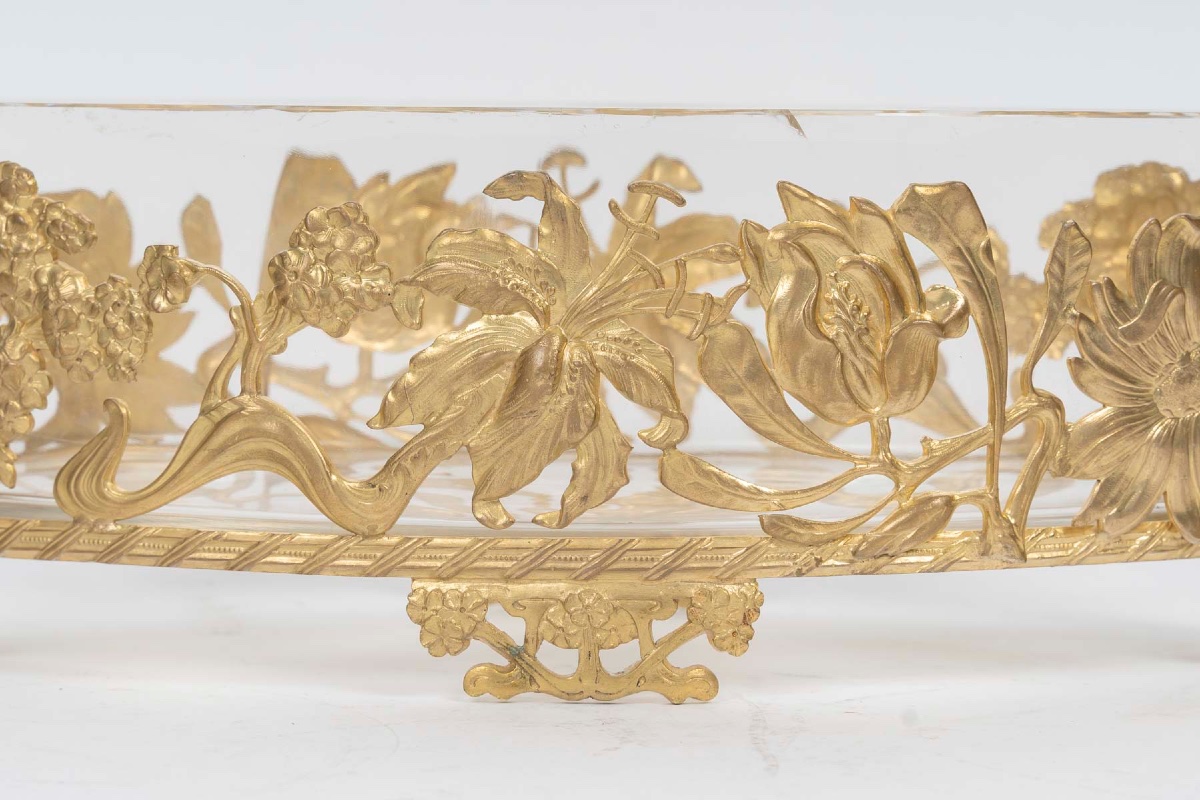 Une coupe en cristal et bronze doré, époque art nouveau, début du XXe siècle — 8
