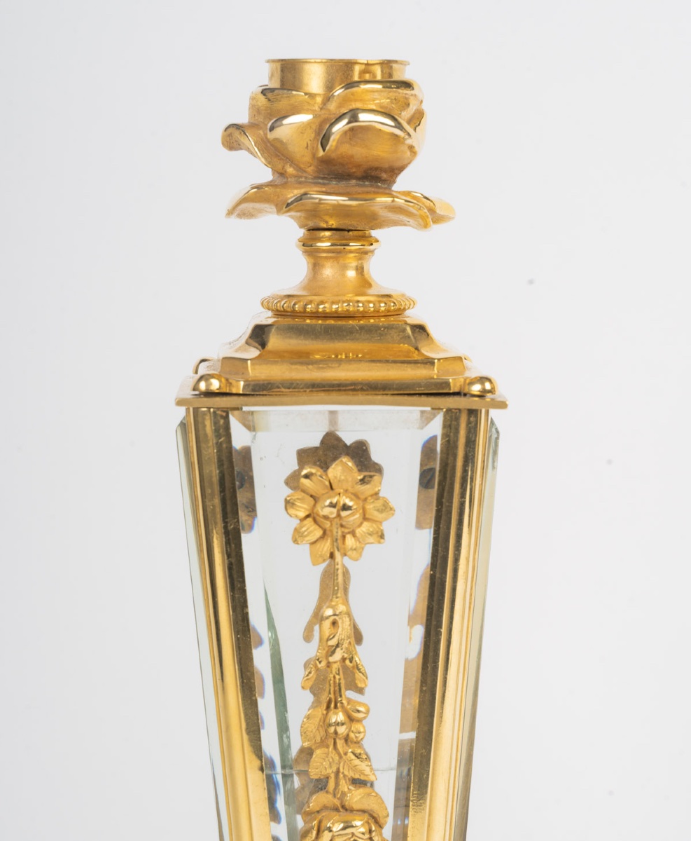 Une garniture en bronze doré et marbre vert de mer, fin du XIXe siècle — 12