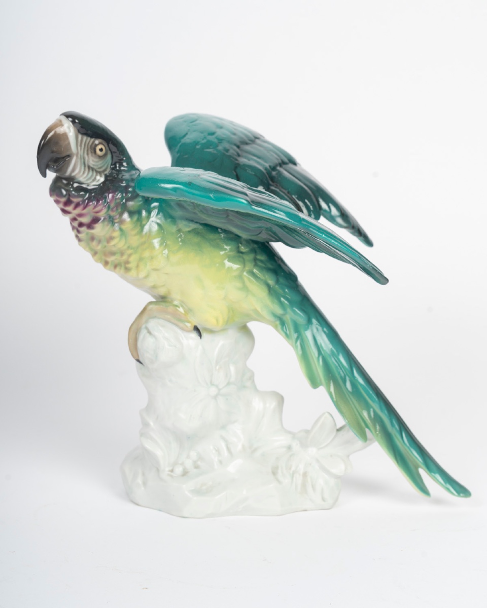 Une sculpture en porcelaine UNTER WEISS BACH, SAXE début du XXe siècle — 2