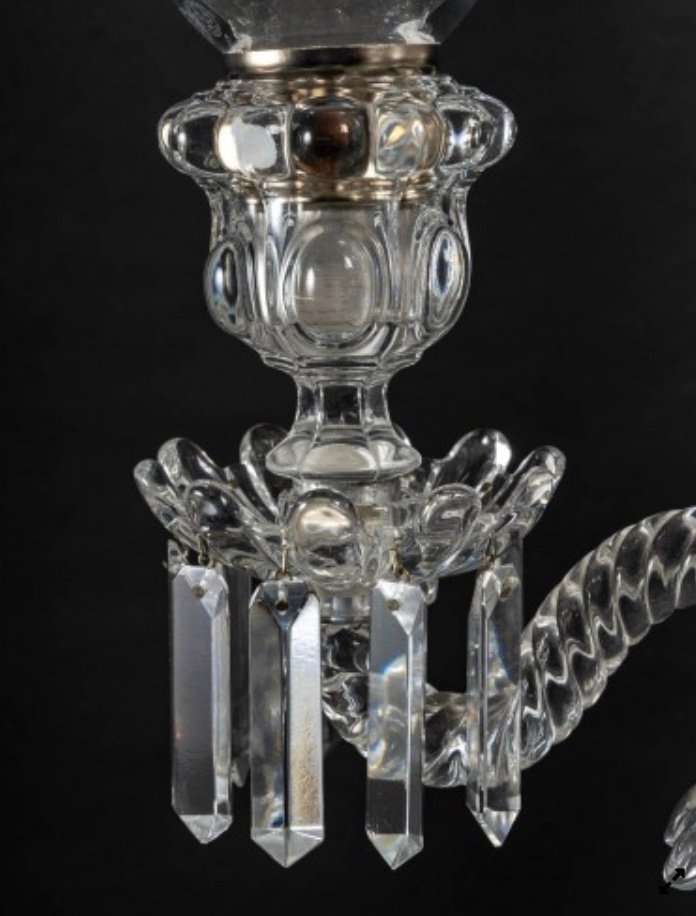 Une paire de girandoles en cristal de Baccarat, fin du XIXe siècle — 13