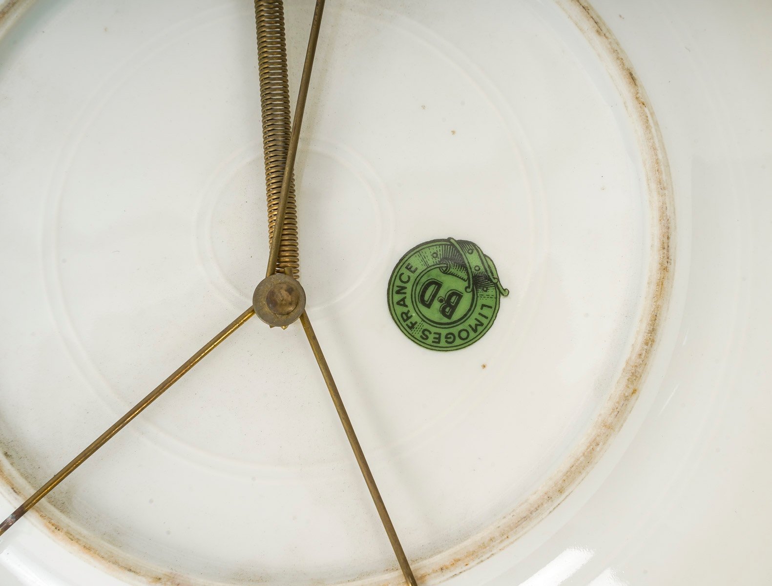 Une paire d'assiettes en porcelaine de Limoges début du XXe siècle — 11