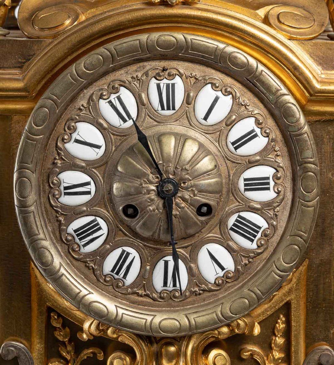 Pendule en bronze doré fin 19eme siècle — 8
