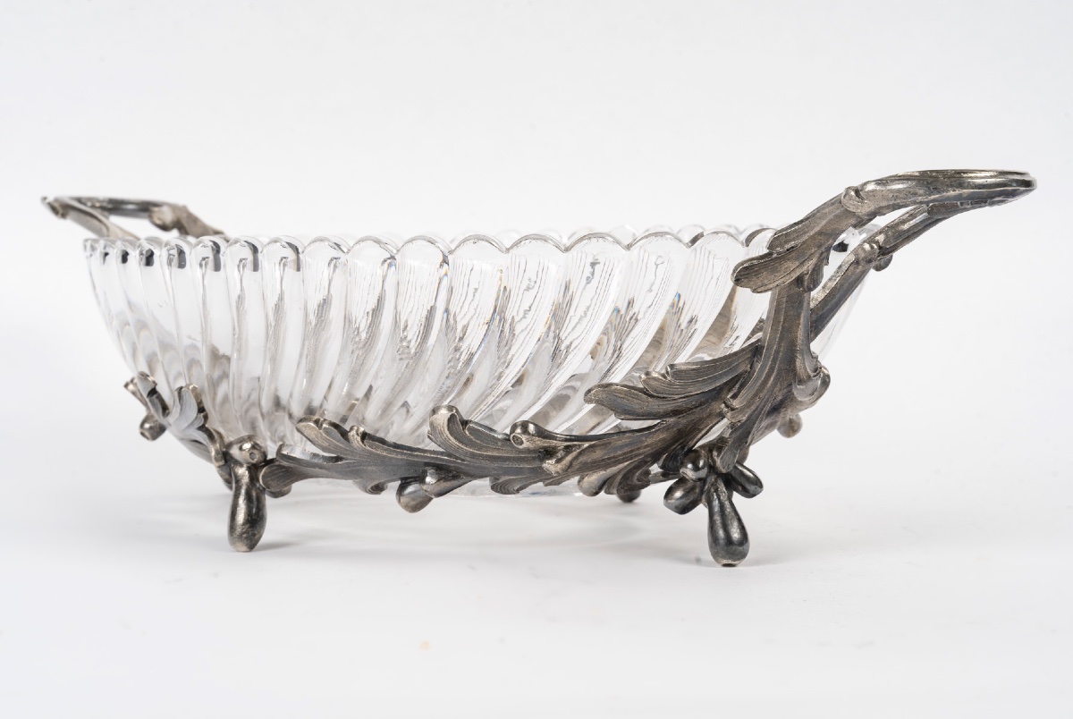 Une coupe jardinière en cristal Baccarat et bronze argenté, époque XIXe siècle — 2