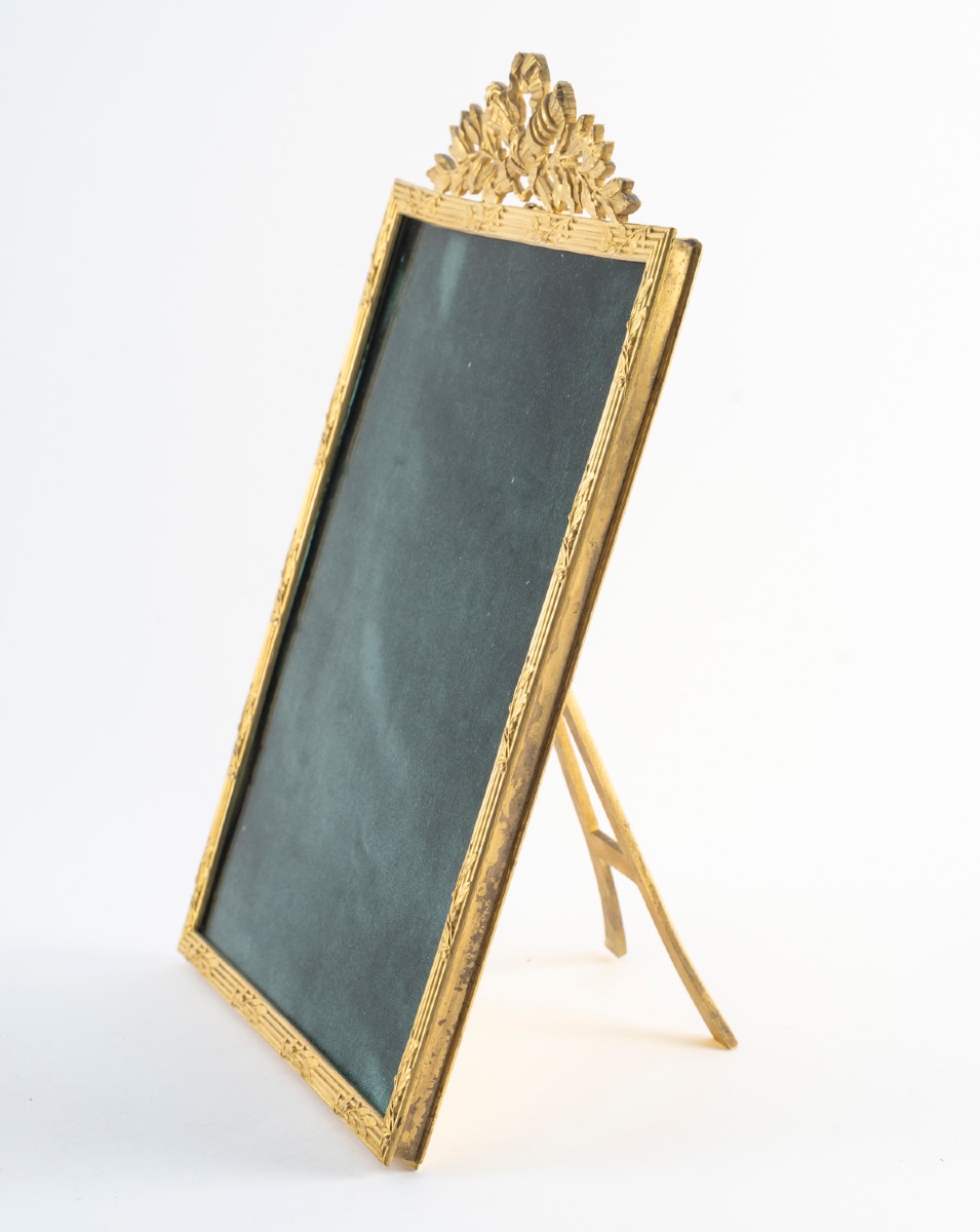 Un Cadre Photo en bronze doré, fin du XIXe siècle — 10