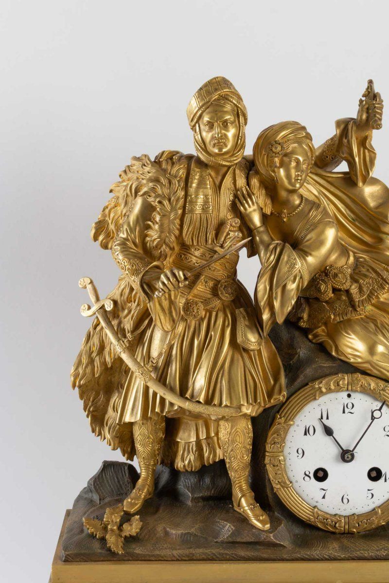 Pendule Orientaliste d'époque Restauration à Figures de Turcs. — 5