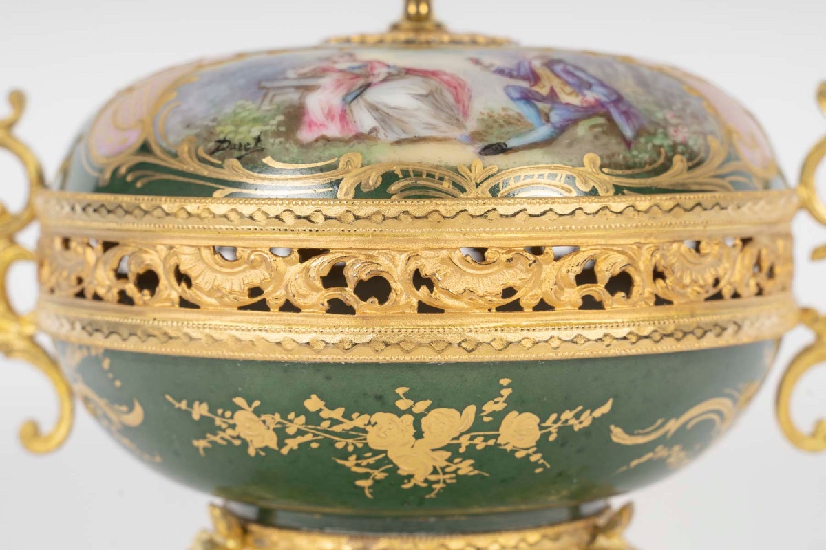 Bonbonnière – brûle-parfum en porcelaine, Sèvres XIXe siècle — 5
