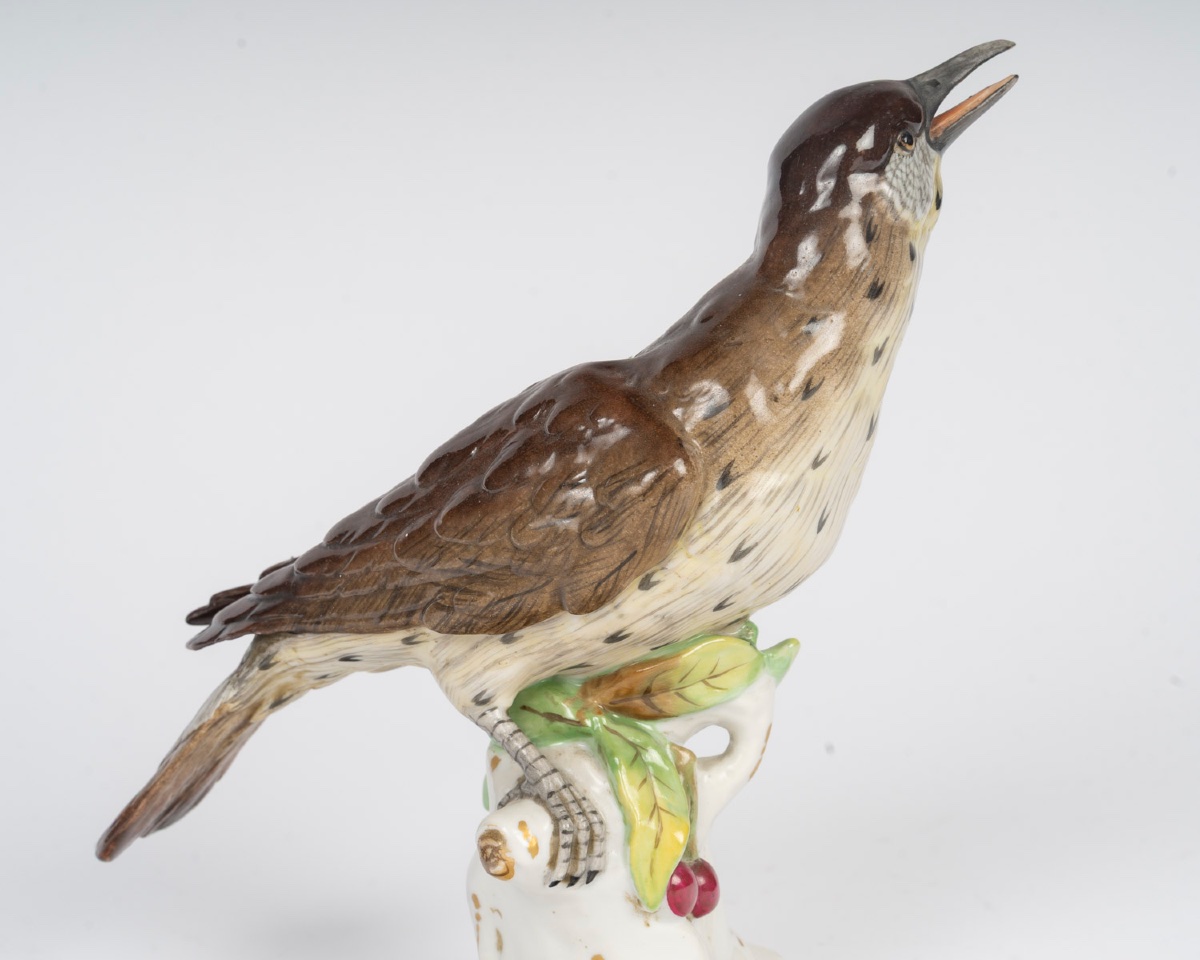 Une figurine d'un oiseau en porcelaine, début du XXe siècle — 9