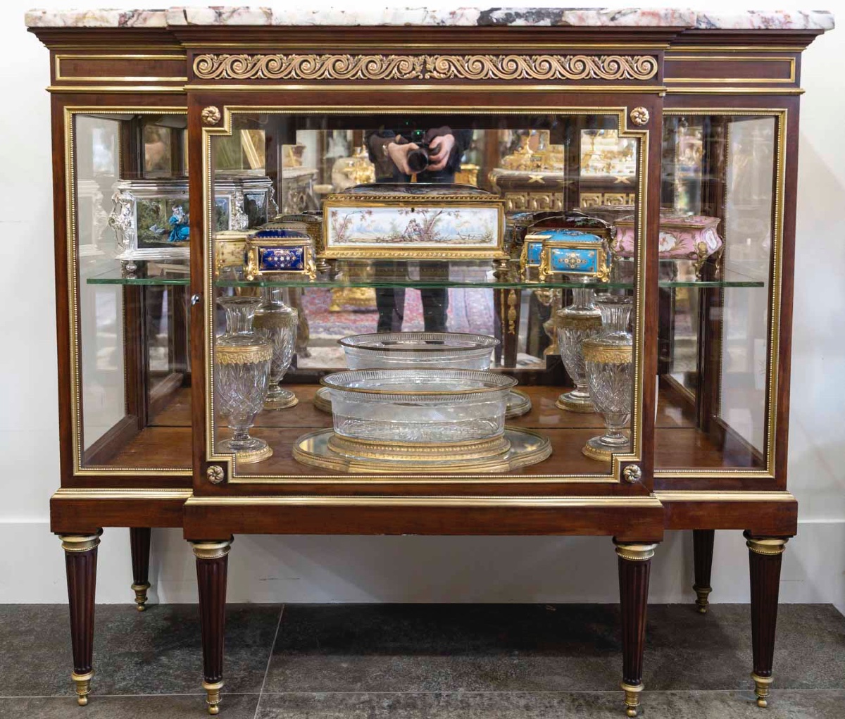 Une paire vitrine Paul Sormani (1817-1877) — 2