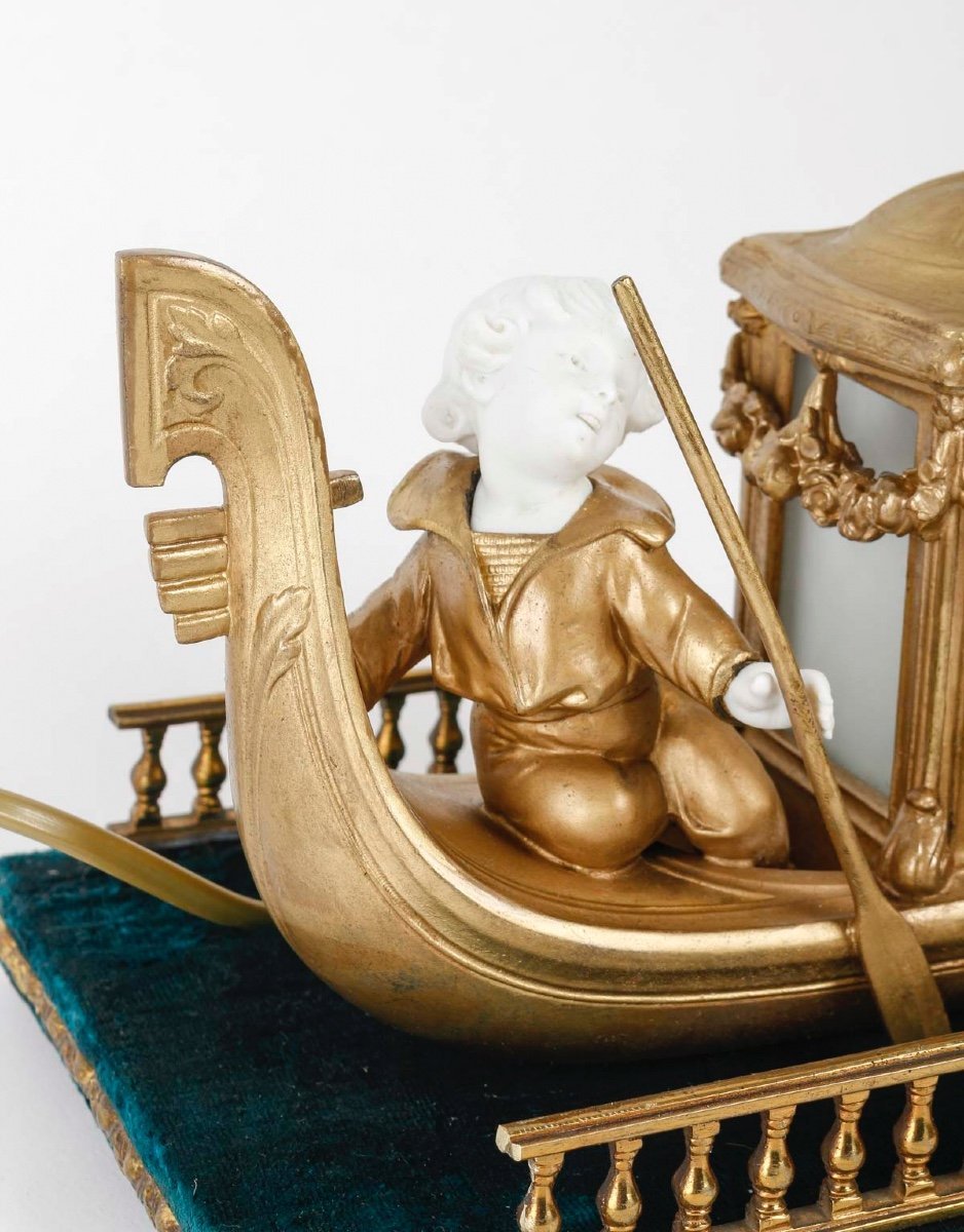 Une lampe Romantique biscuit et Métal doré art nouveau — 6