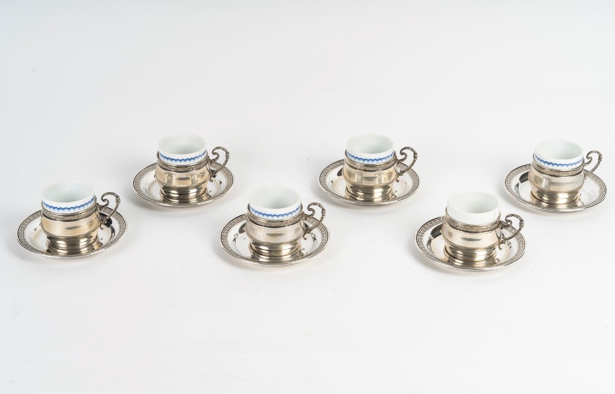 Une Série de Tasses en porcelaine et Argent Massif — 13