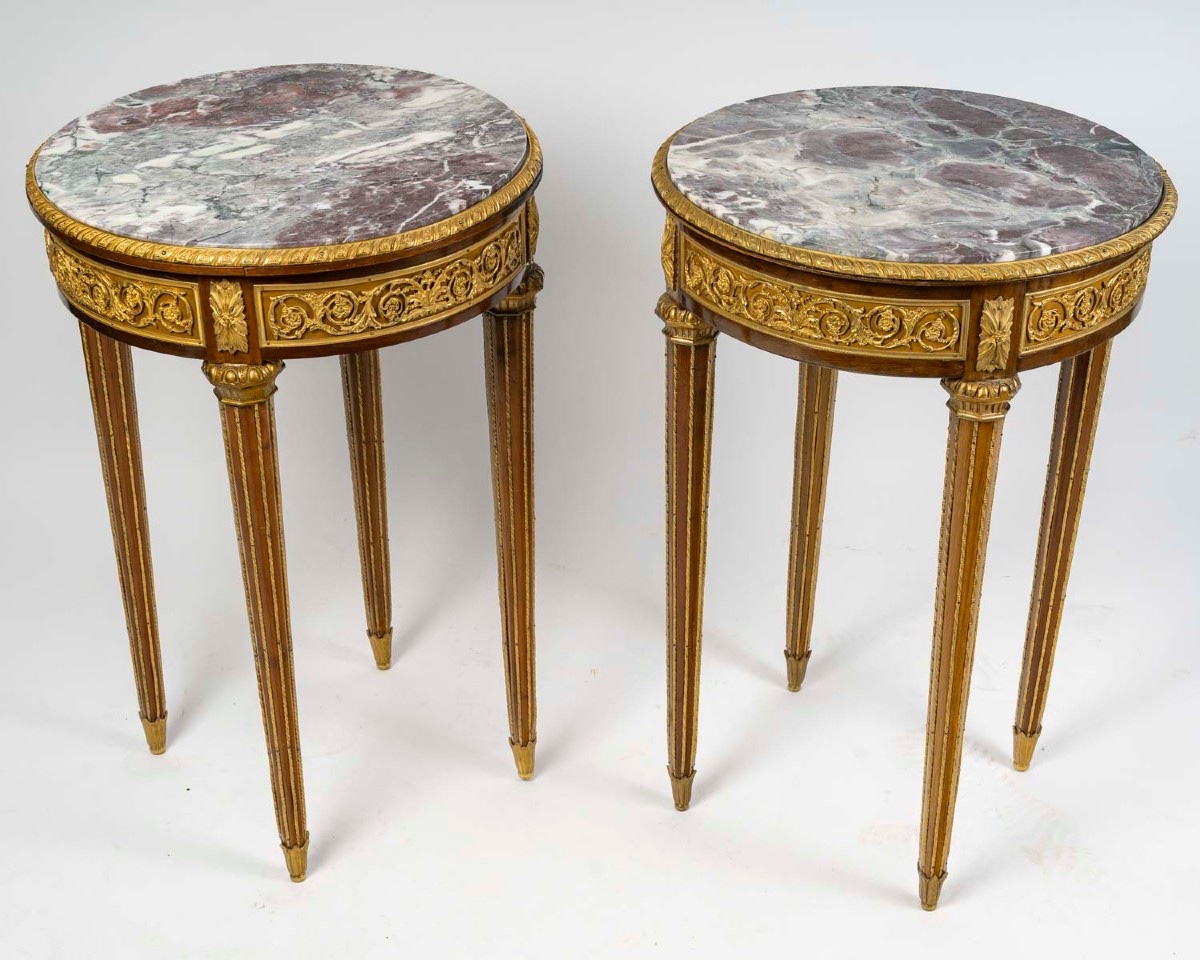 Une paire de guéridons en marqueterie et bronze doré, fin du XIXe siècle — 12