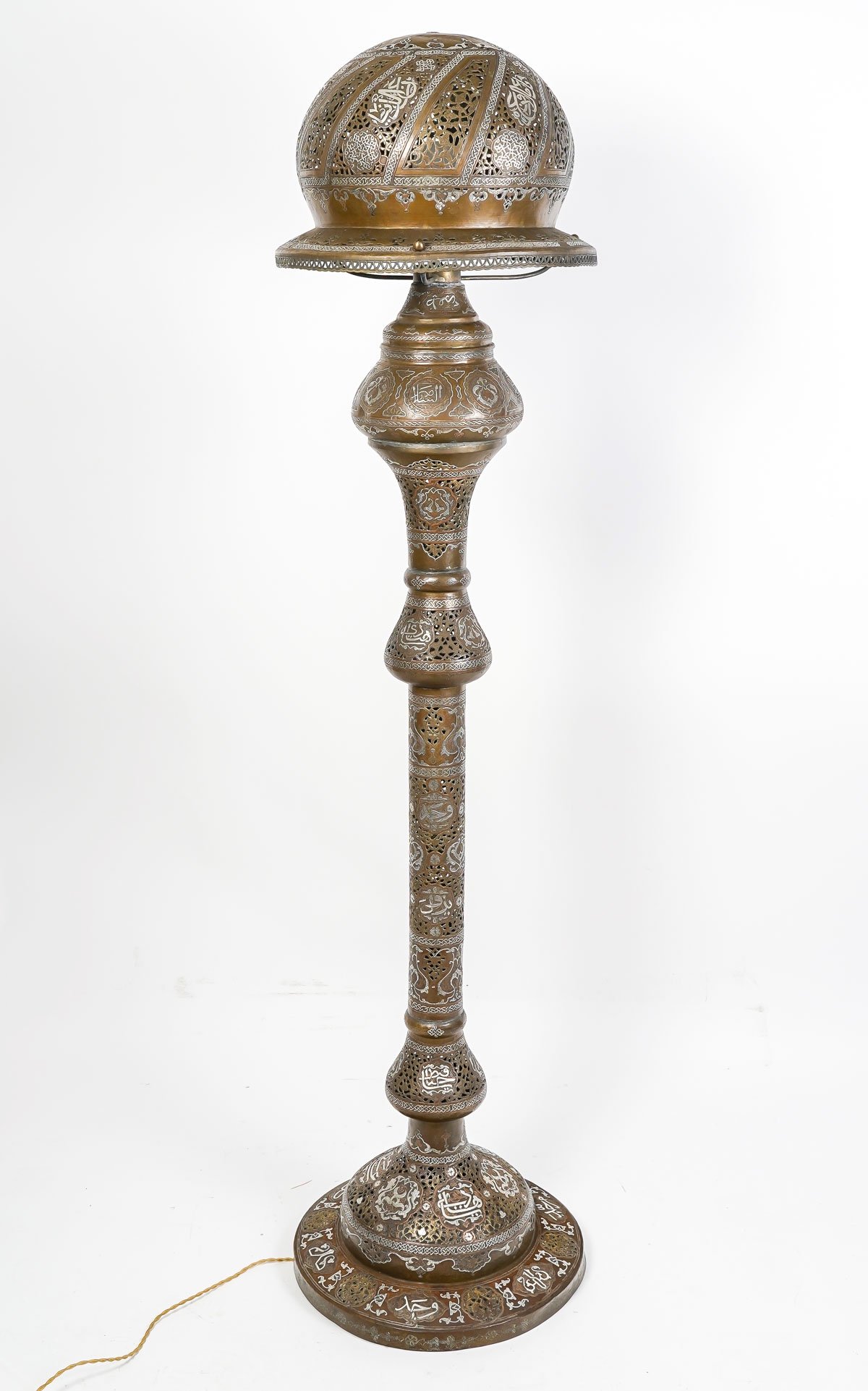 Lampadaire Syrienne en Métal Ajouré fin du XIXe siècle — 3