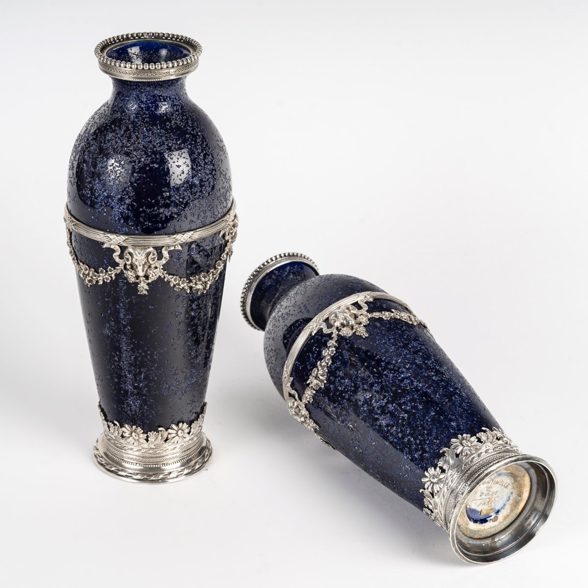 Une paire de vases en porcelaine et Argent Massif, FONTINELLE — 6