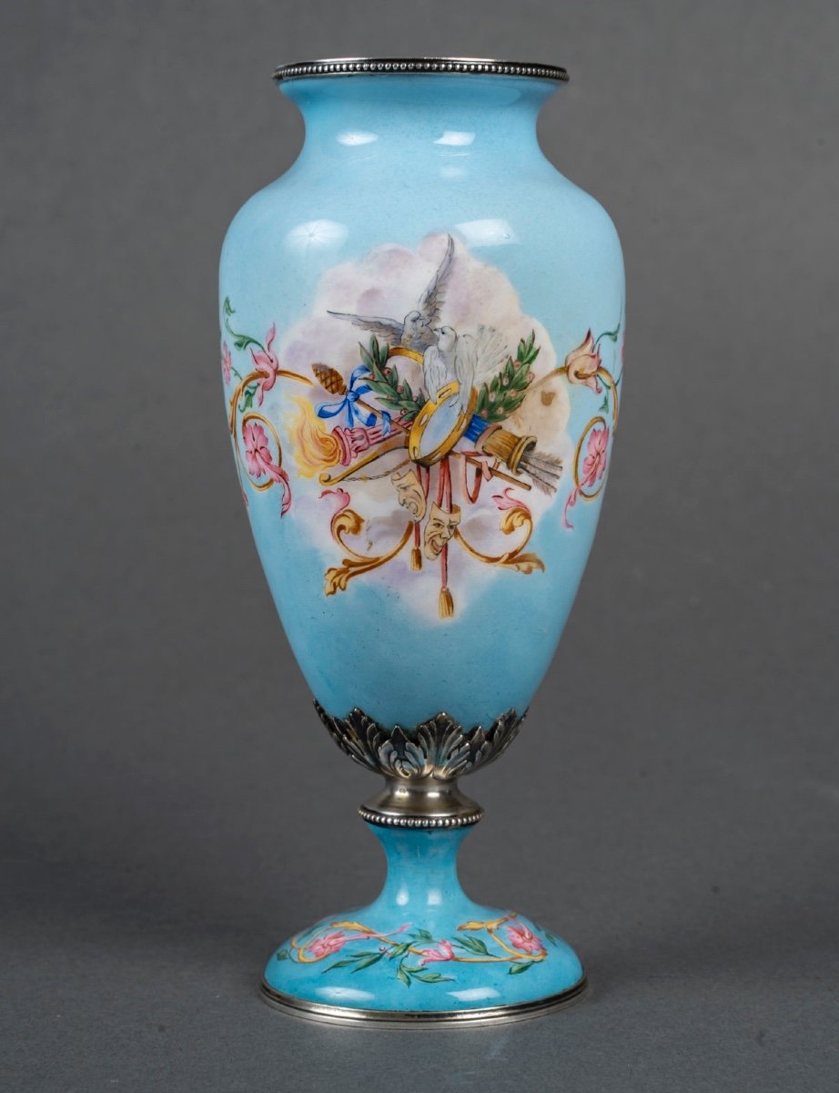 Un petit vase en émail et Argent Massif, début du XXe siècle — 5