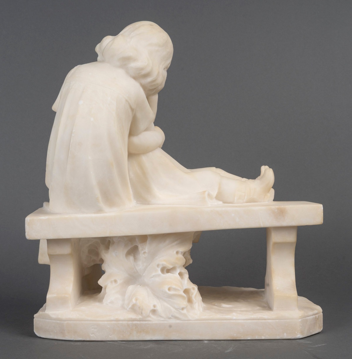 Sculpture en albâtre signée PUGIS – art nouveau, circa 1890–1910 — 11