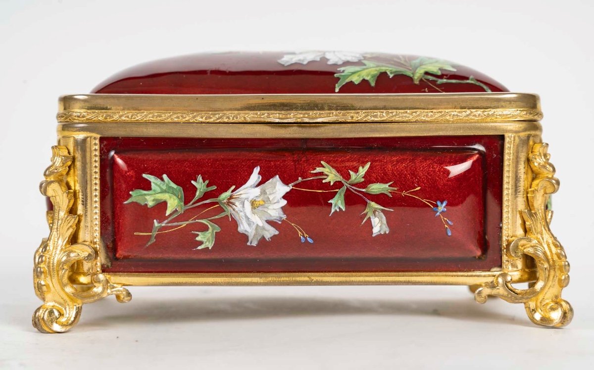 Coffret à bijoux en émail de Limoges et bronze doré, vers 1900 — 3