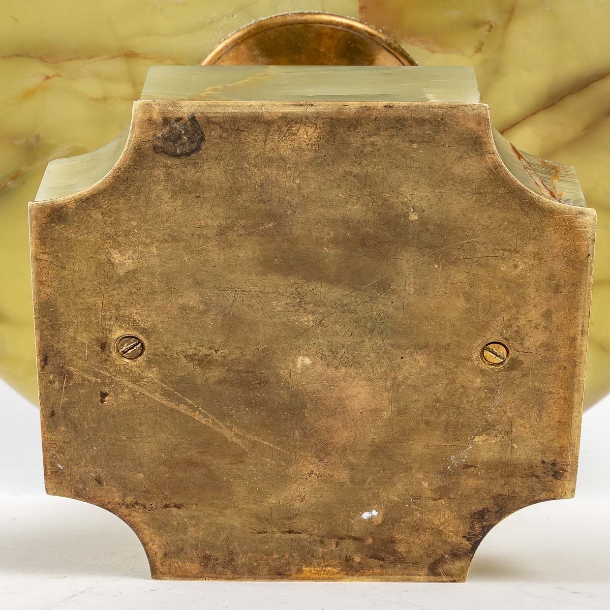Une coupe en Onyx vert et bronze cloisonnée fin du XIXe siècle — 10