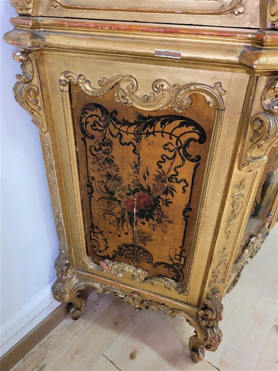Vitrine en bois doré et Vernis Martin fin du XIXe siècle — 11