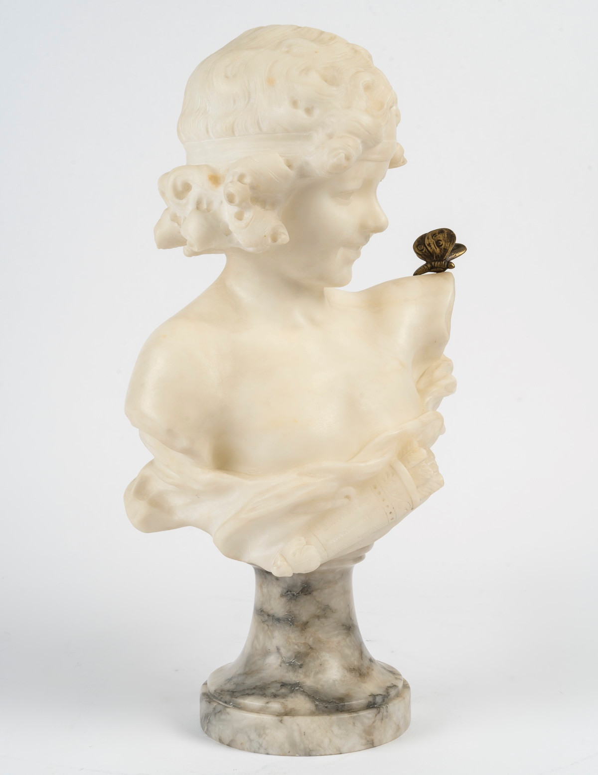 Buste en albâtre d’une jeune fille au papillon, Auguste Carli — 13