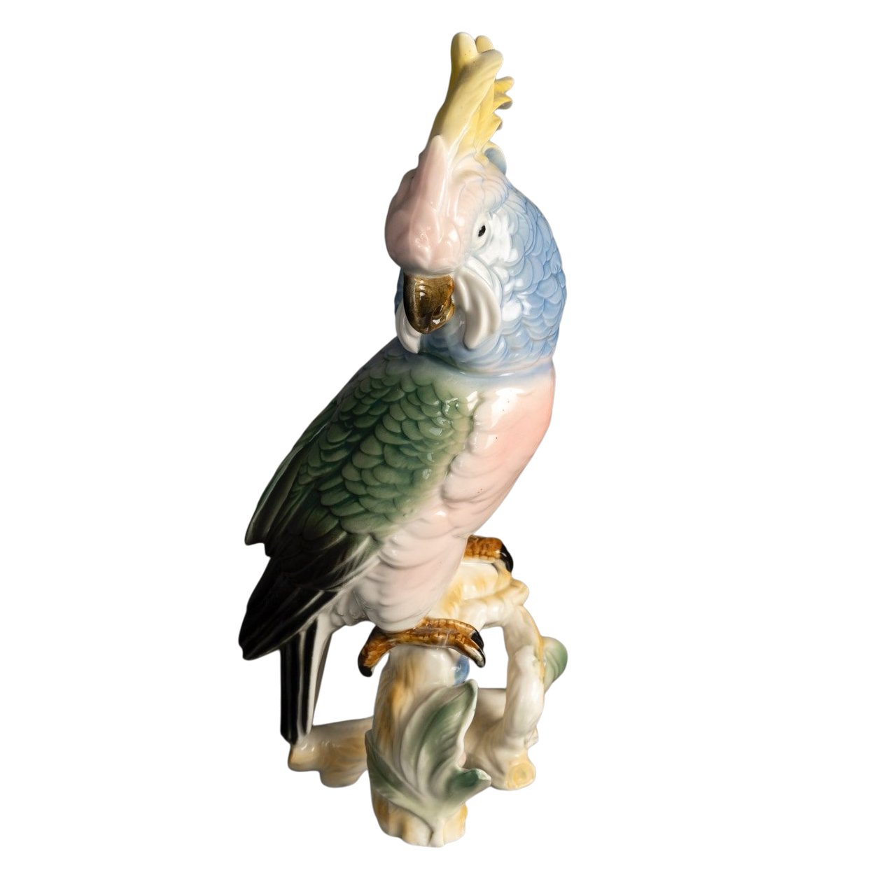 Une sculpture de perroquet en porcelaine, début du XXe siècle — 12