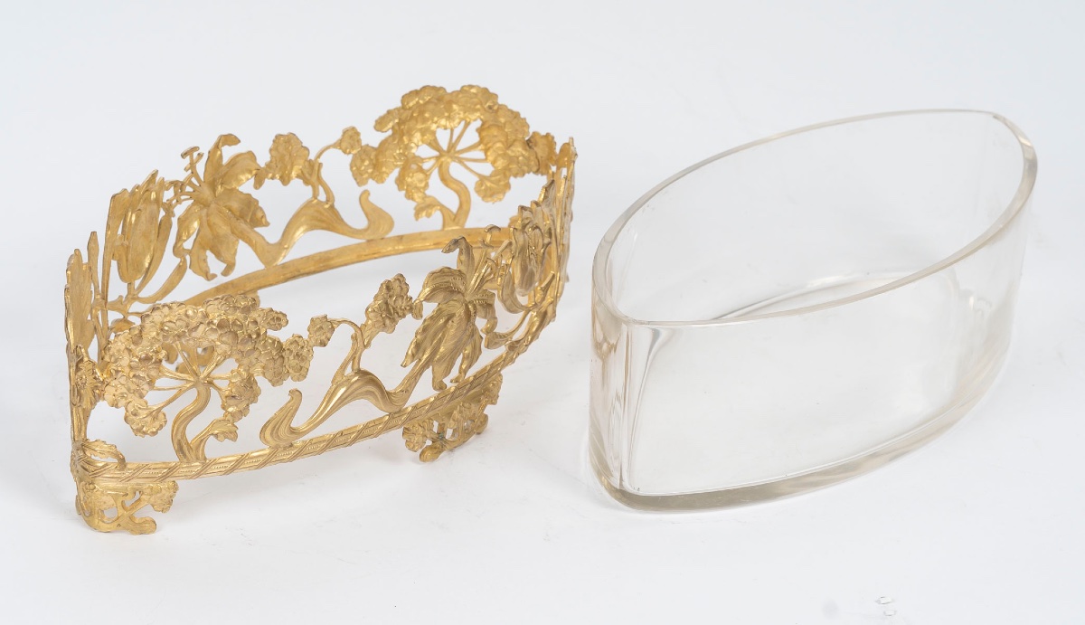 Une coupe en cristal et bronze doré, époque art nouveau, début du XXe siècle — 12