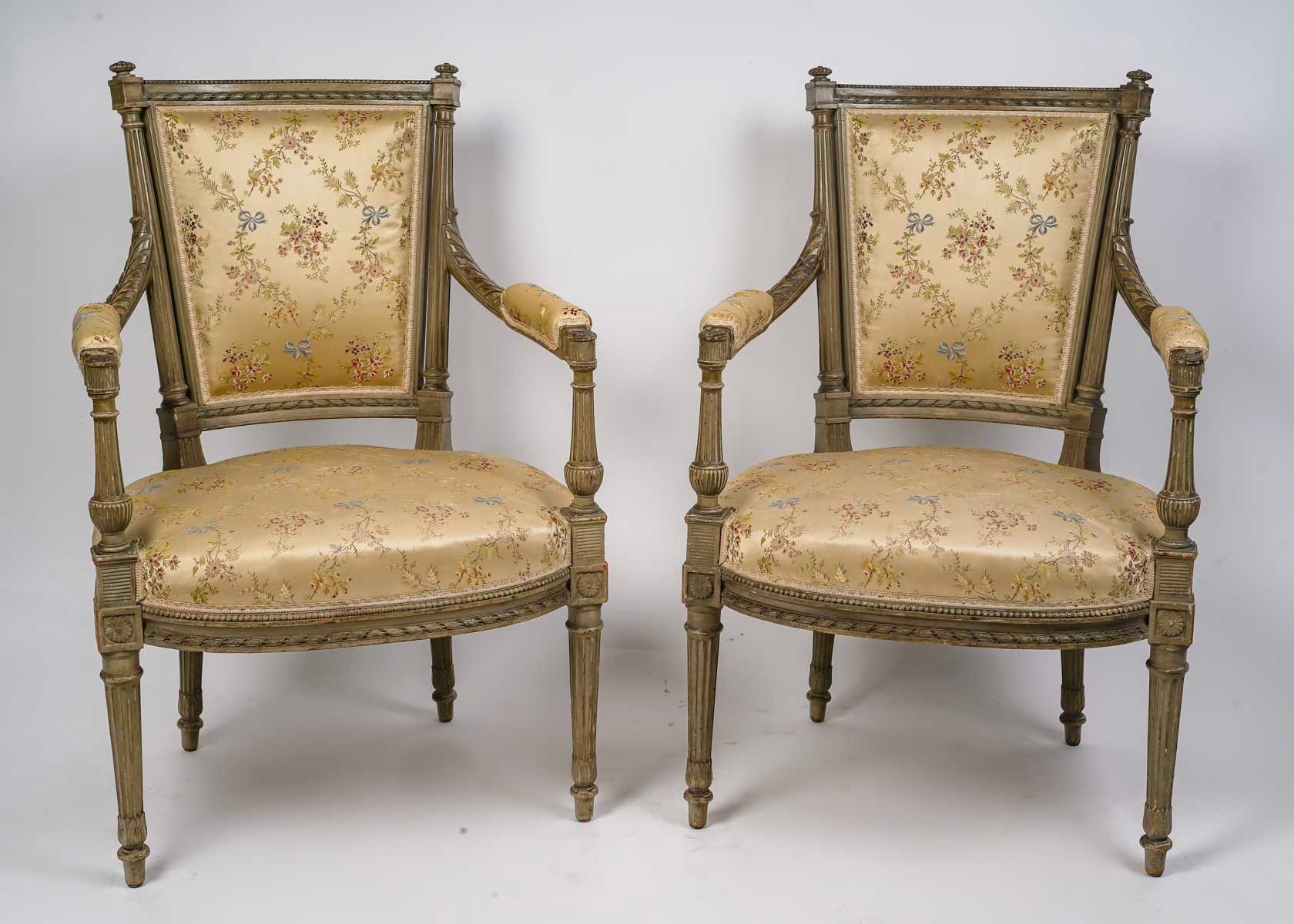 Une paire de fauteuils de style Directoire XIXe siècle — 3
