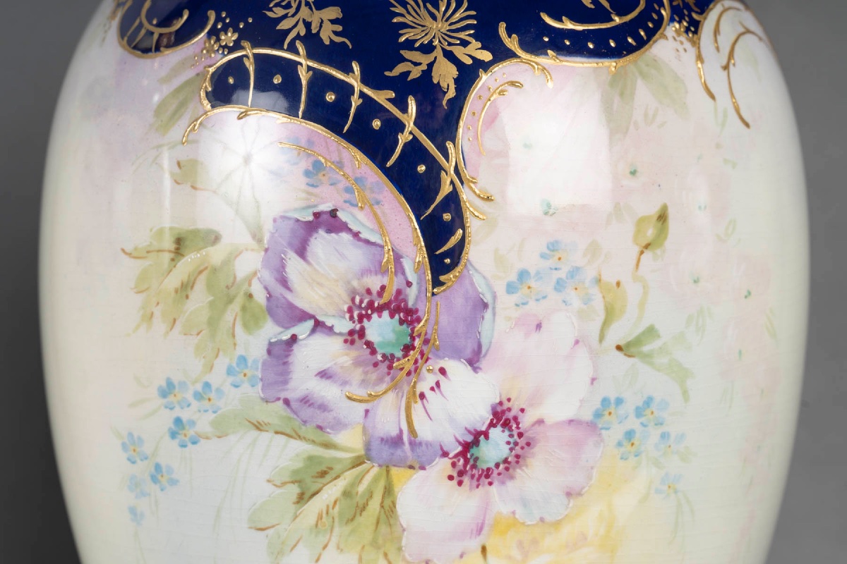 Une paire de vases en porcelaine Allemagne, début du XXe siècle — 10