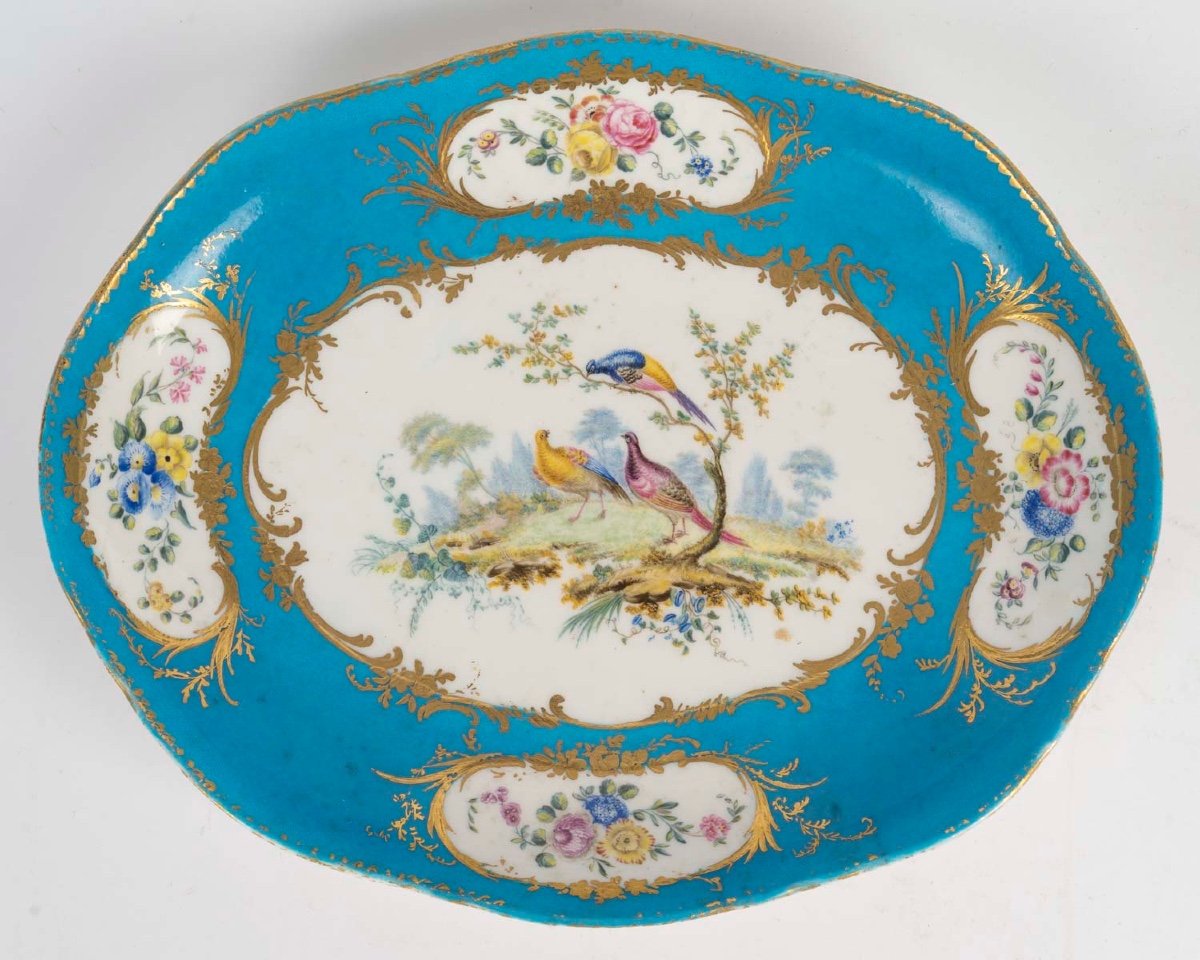 Une coupe en porcelaine de Sèvres, XVIIIe siècle — 2