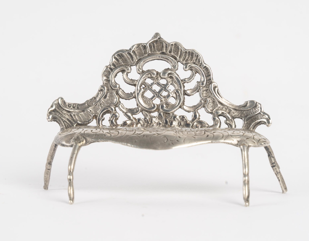 Miniature petit salon en argent massif de style Louis XV, époque fin du XIXe siècle — 4