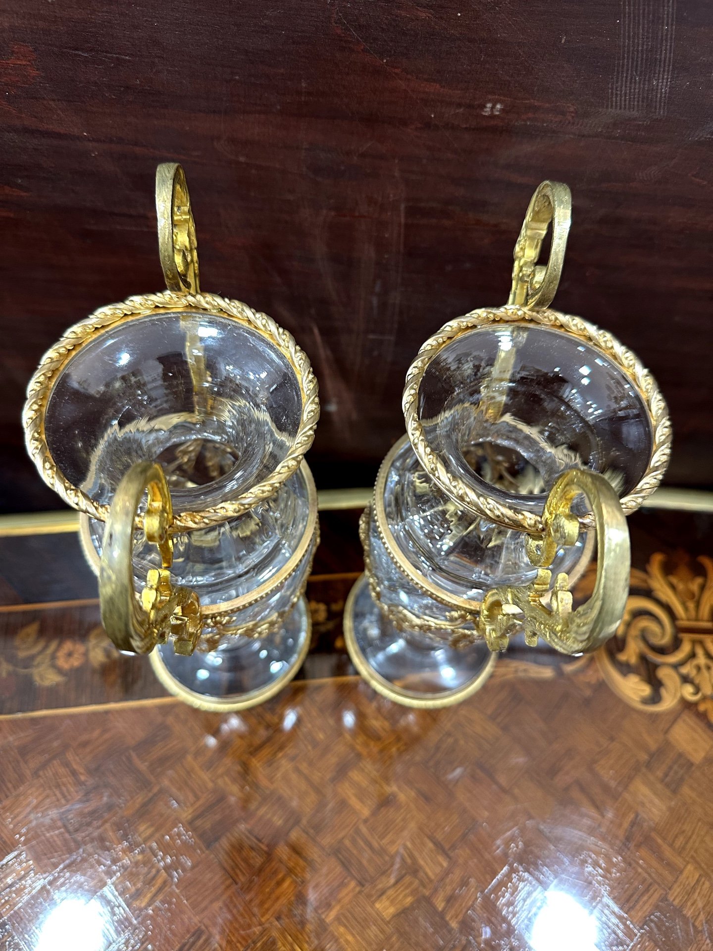 Paire de vases Napoléon III en cristal et bronze doré – XIXe siècle — 17