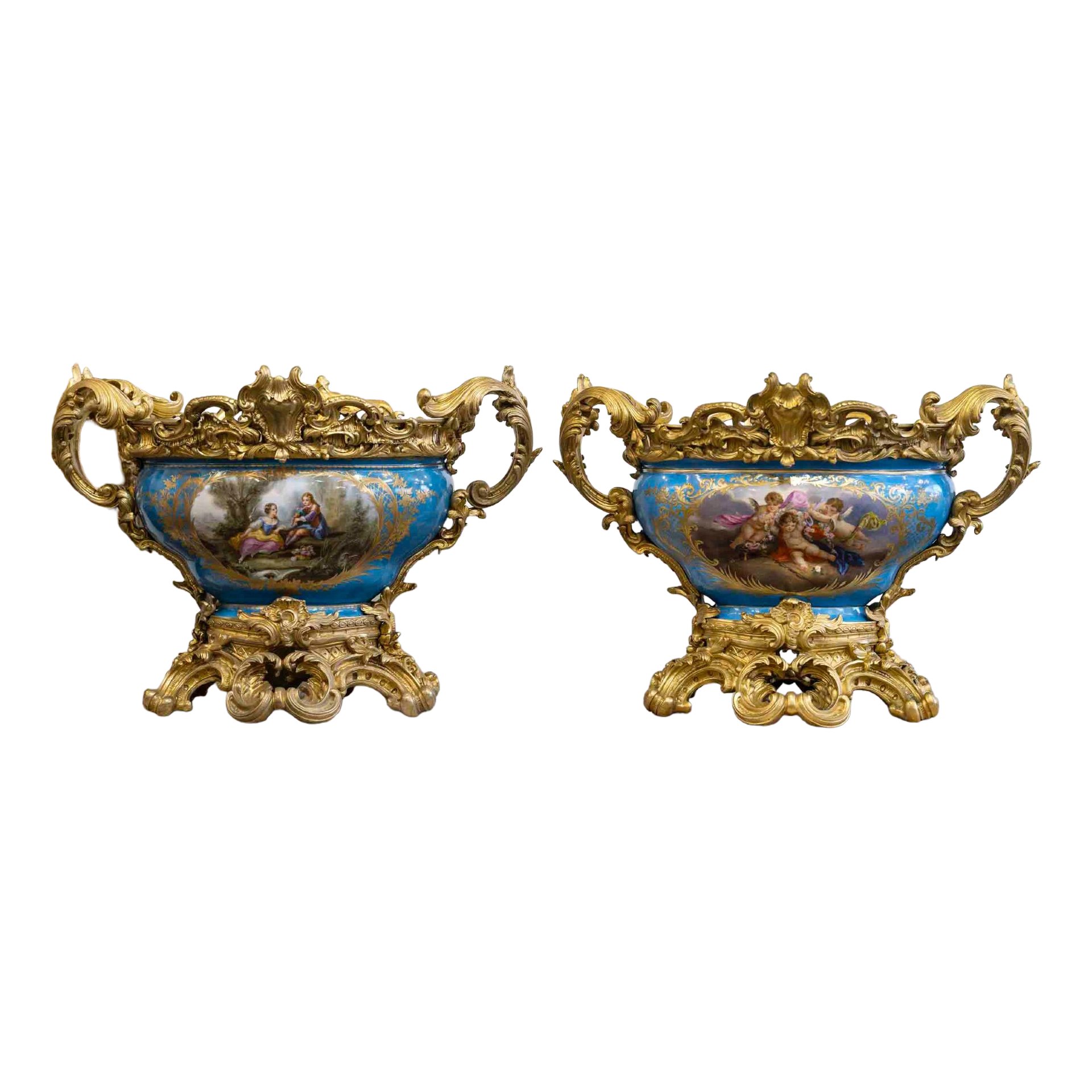 Paire de grandes coupes en porcelaine bleu céleste et bronze doré par H. Picard, XIXe siècle — 14