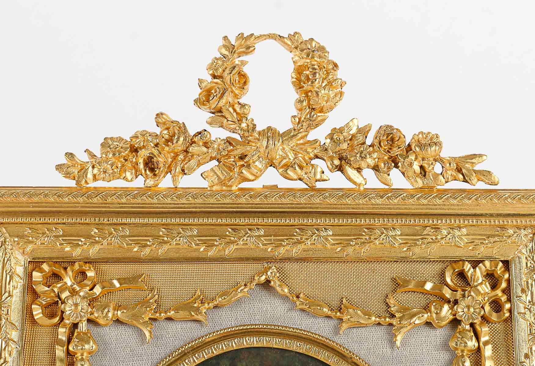 Une belle peinture sur ivoire Marie Antoinette dans un cadre en bronze doré fin du XIXe siècle — 7