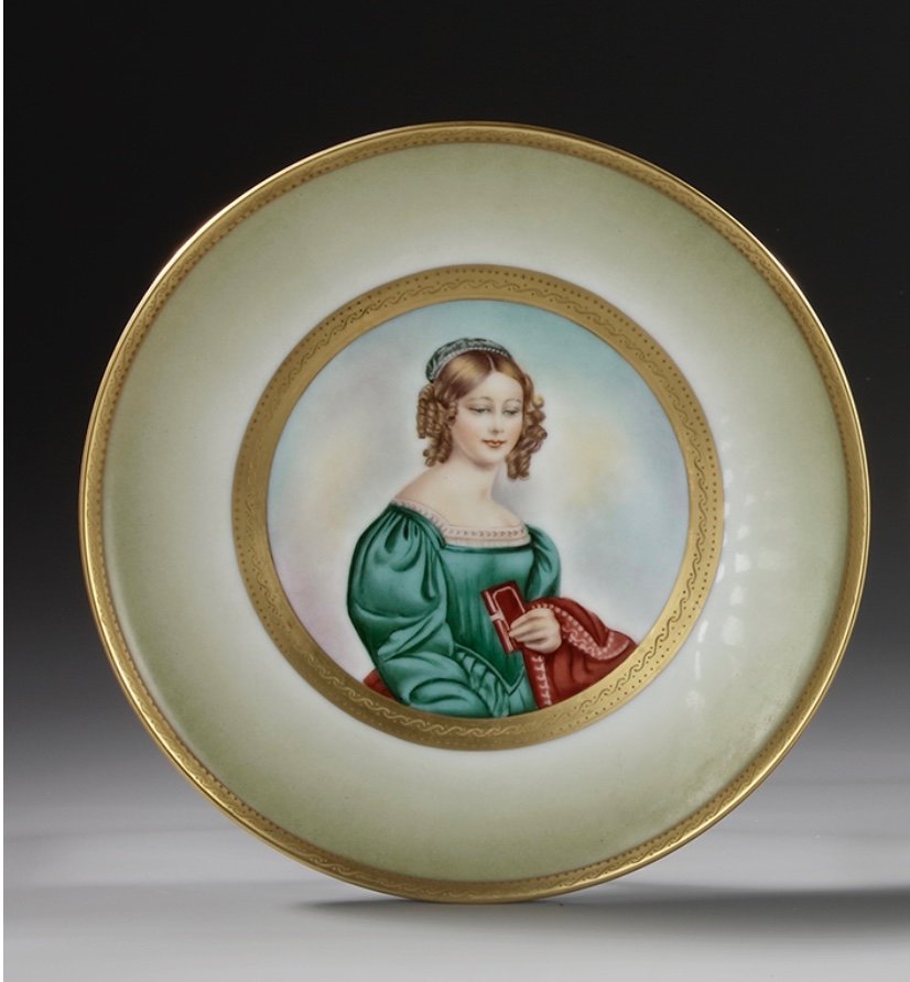 Une série de trois assiettes en porcelaine, Allemagne XIX — 14