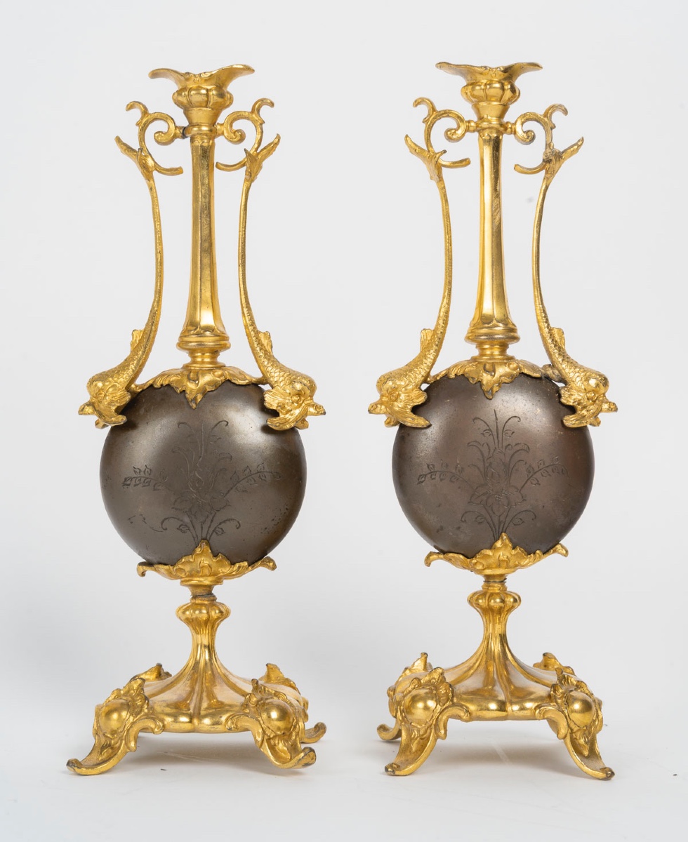 Paire de vases en bronze à double patine, modèle de Barbedienne, fin du XIXe siècle — 2