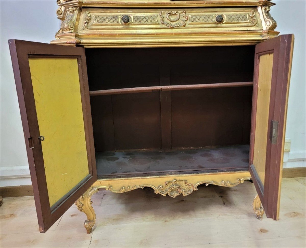 Vitrine en bois doré et Vernis Martin fin du XIXe siècle — 10