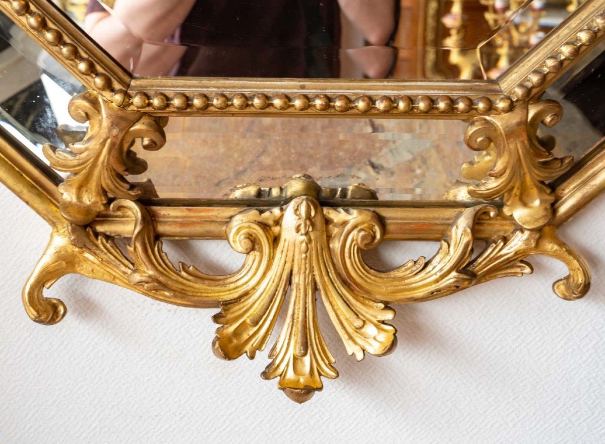 Miroir en bois doré de style Louis XV fin du XIXe siècle — 9